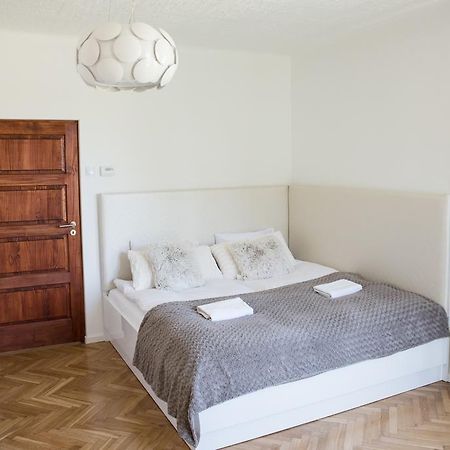 Apartment Nearto Old Town Na Ustroniu Street Краков Экстерьер фото